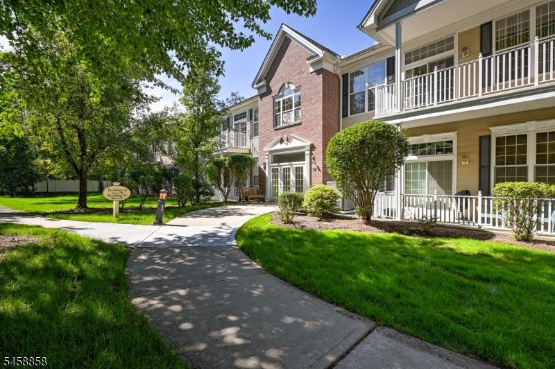 1409 Four Seasons Dr 1409