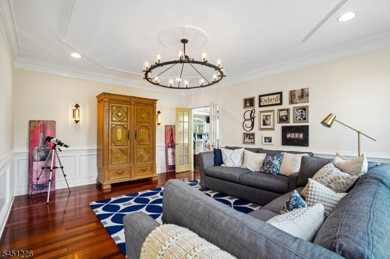 3 Balmoral Drive