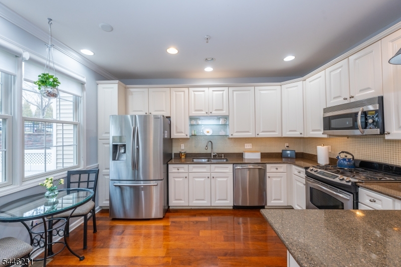 1 Ashley Ct