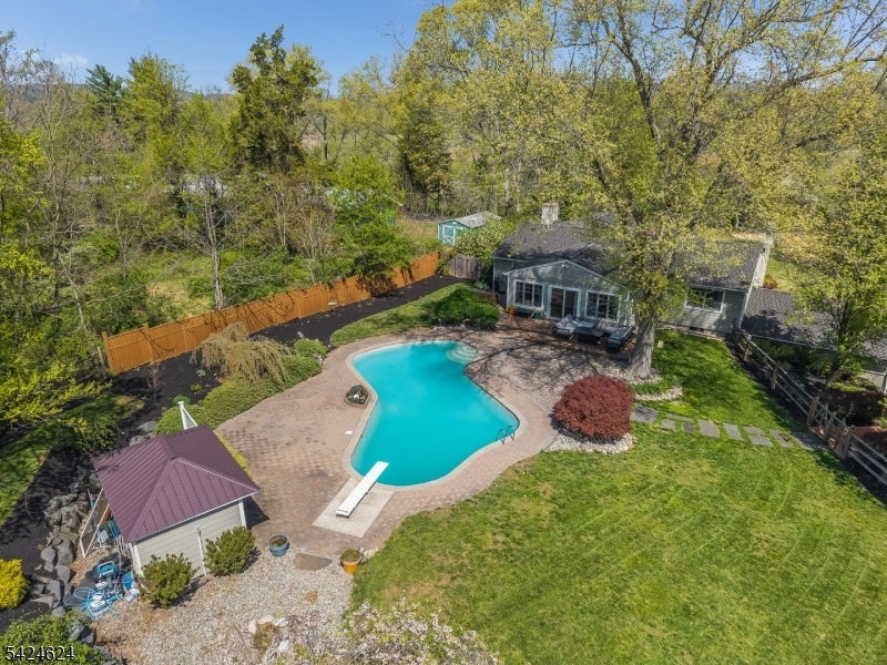 31 River Road