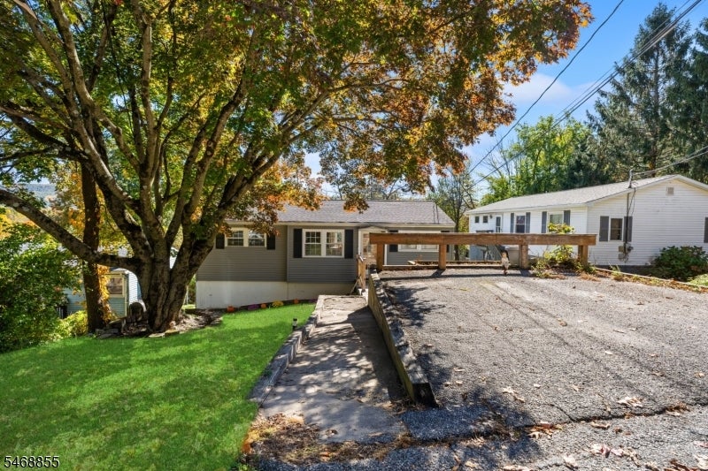50 Butternut Rd