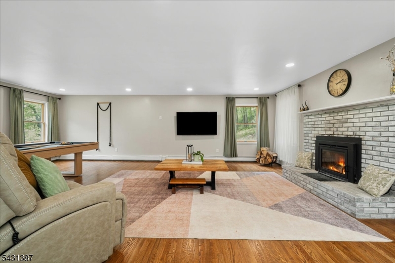 40 Tamarack Rd