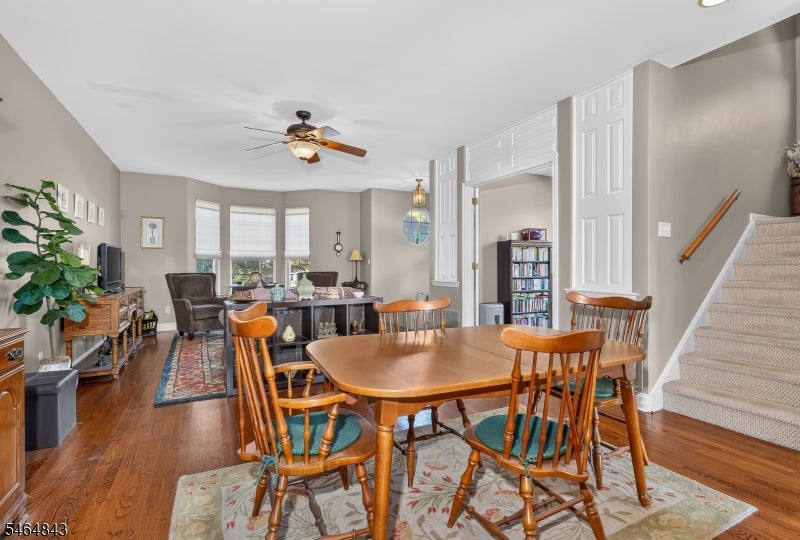 2 Clearbrook Ln