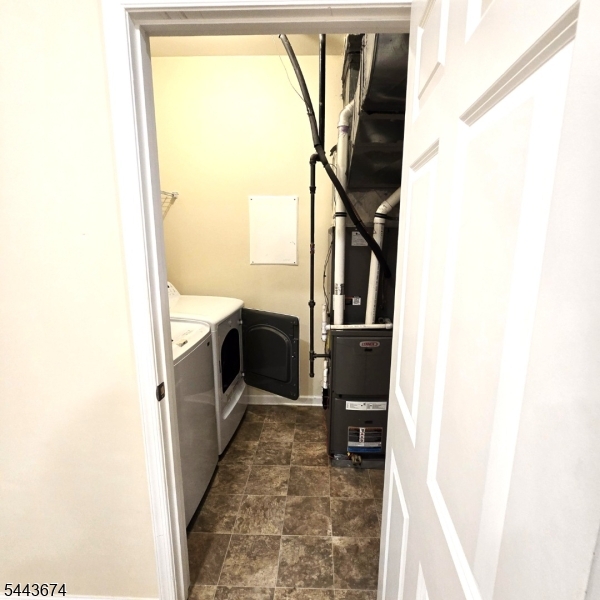 76 Albert Ct