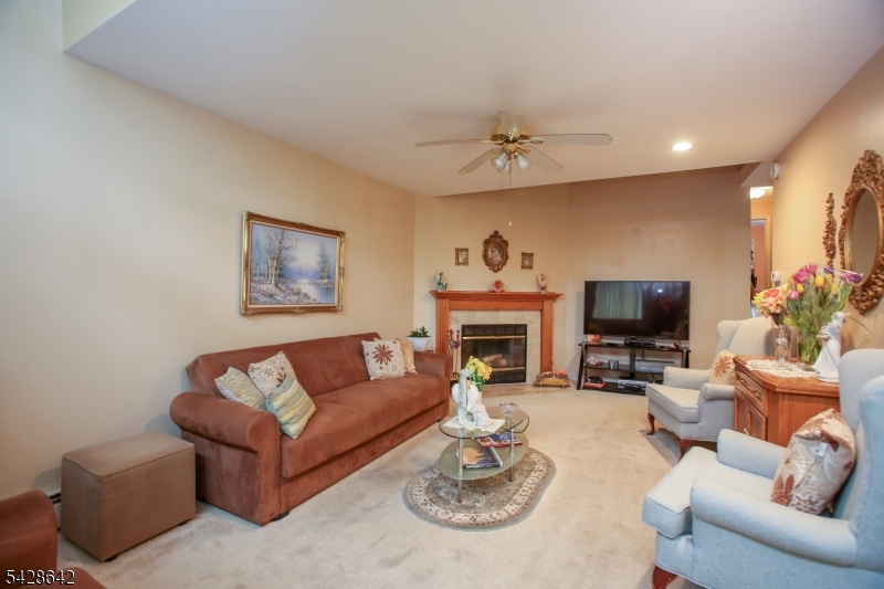 90 Frogtown Rd