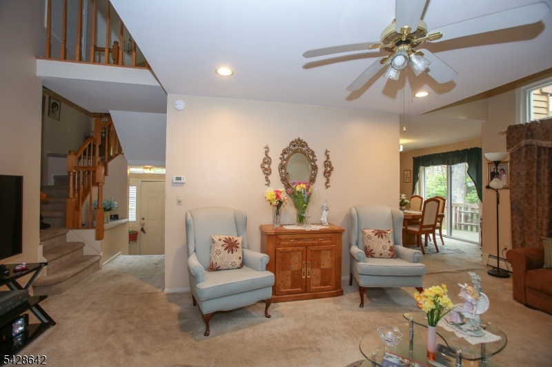 90 Frogtown Rd