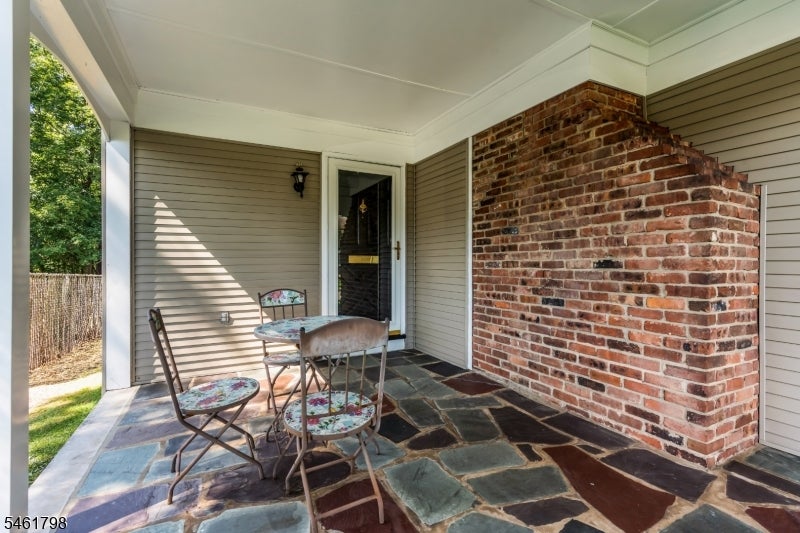 2343 Monica Pl
