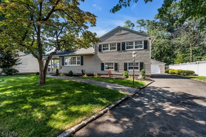 2343 Monica Pl