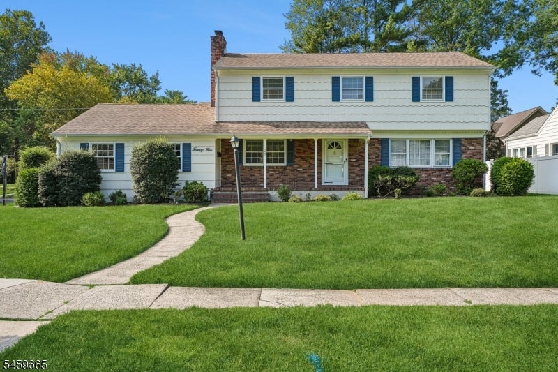 25 MANCHESTER DRIVE