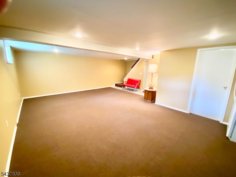 220 W Hanover Ave