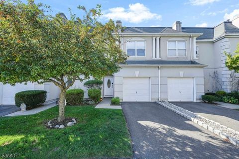 Photo of 8710 Brittany Dr, Wayne, NJ 07470 (MLS # 3991305)