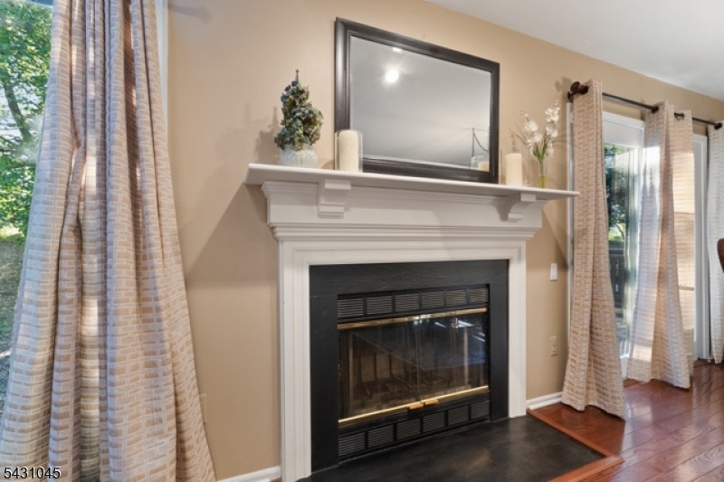 32 Lenox Ct