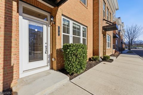 38 Bond St 38 North Brunswick Twp. NJ 08902