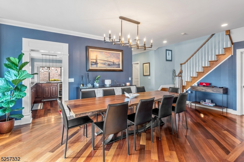 12 Lasher Ln