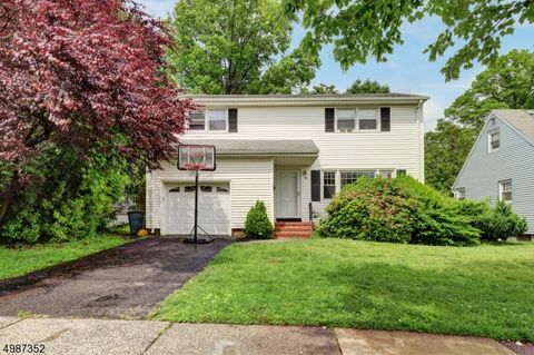 Photo of 50 Patricia Pl, Clifton, NJ 07012 (MLS # 3972586)