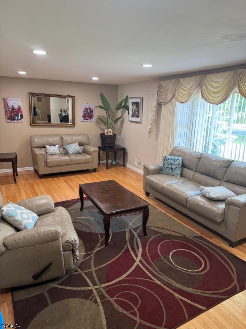 1545 Amwell Rd