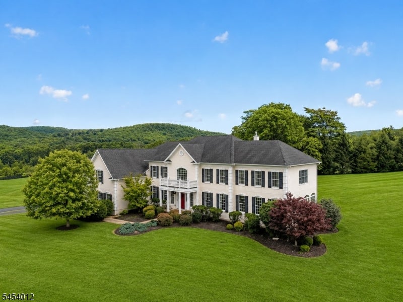 6 High Ridge Ln