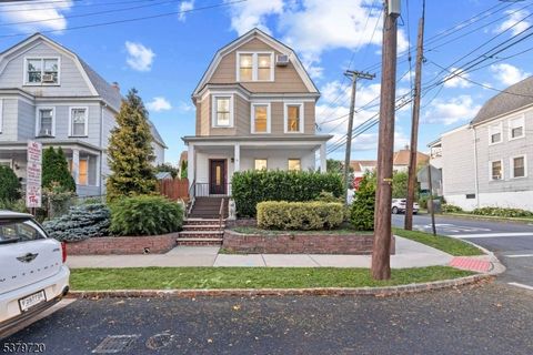 Photo of 76 James St, Bloomfield, NJ 07003 (MLS # 3995501)