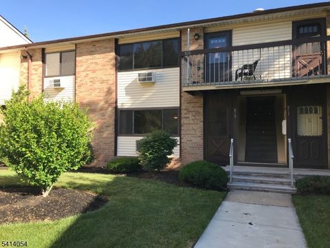 819 Cricket Ln Woodbridge Twp. NJ 07095