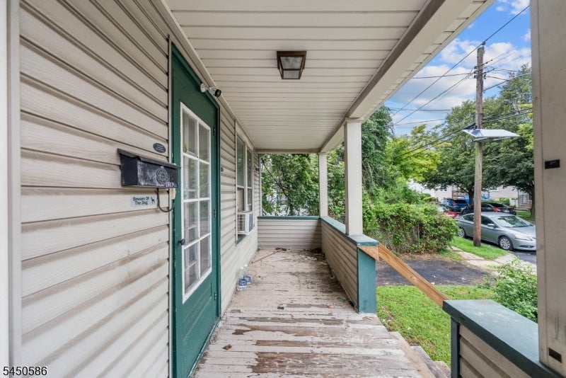 36 Pulaski St