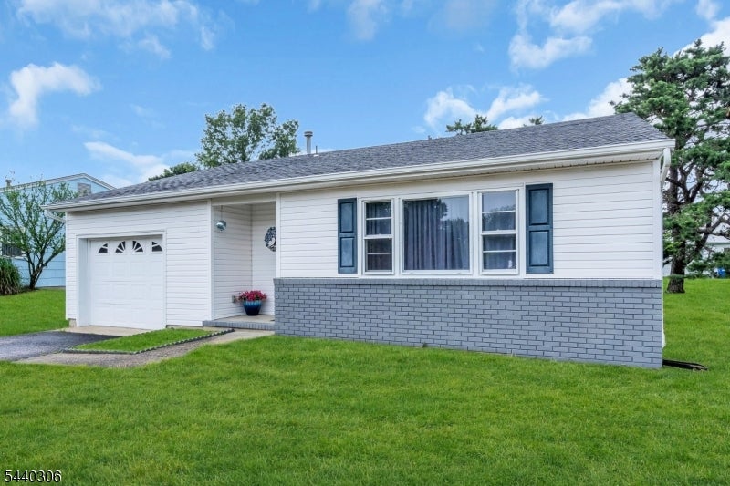 214 Westbrook Dr