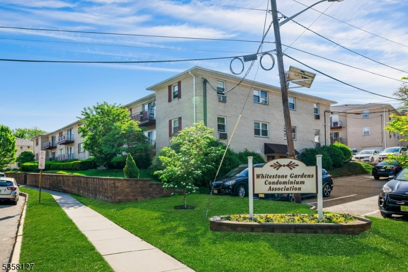 358 Hoover Ave 102