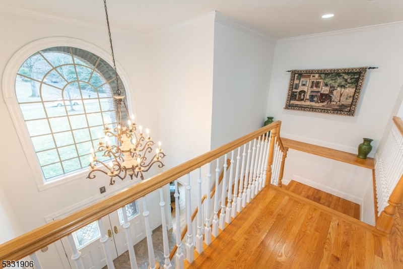 16 Indian Hill Rd