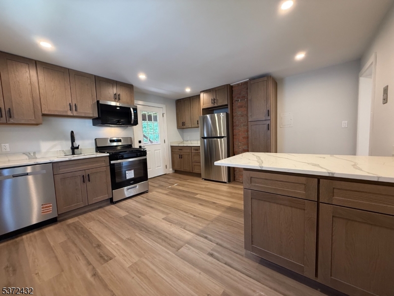 21 Miller St 2