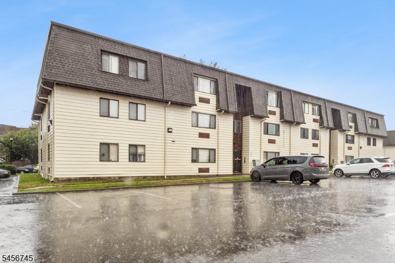 46 Watsessing Avenue, B-12 B-12