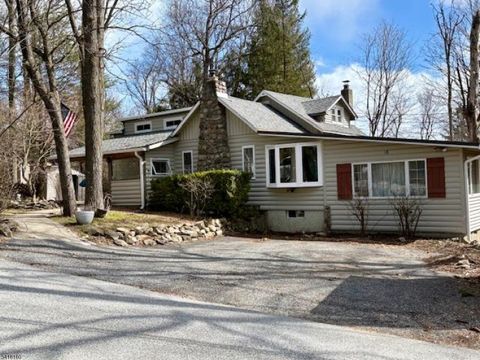 18 Onteora Rd Vernon Twp. NJ 07422