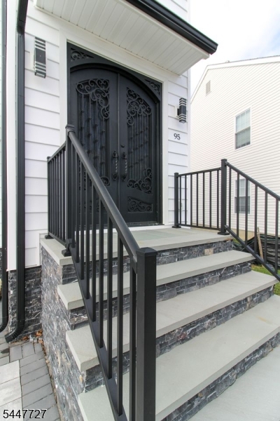 95 Kennedy Ave
