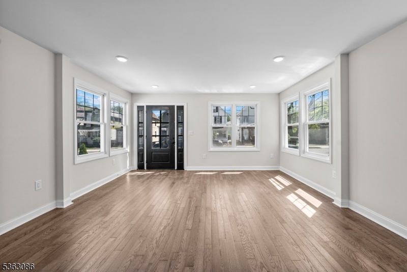 165 Jerome Pl