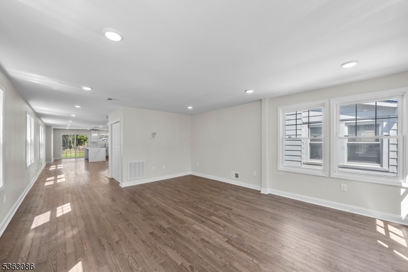 165 Jerome Pl