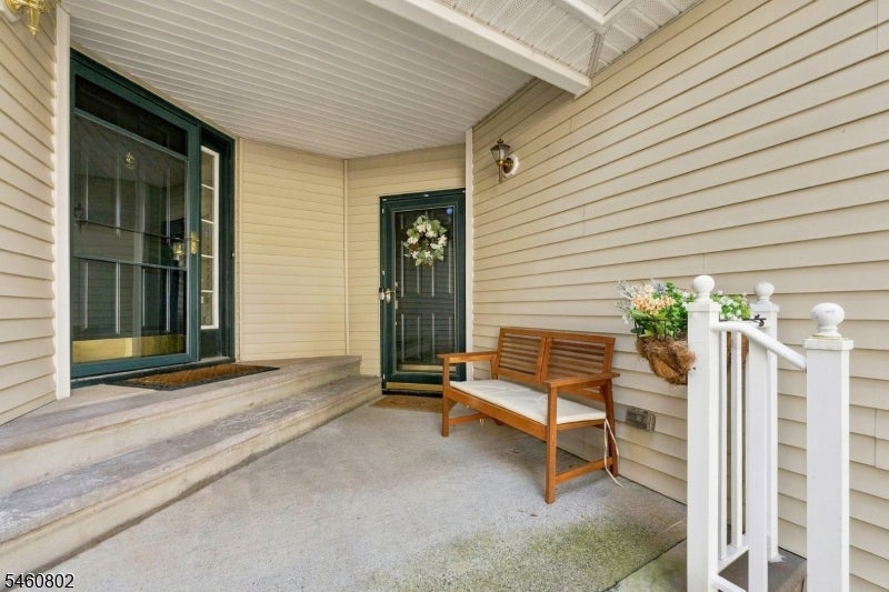 9 Old Orchard Ct
