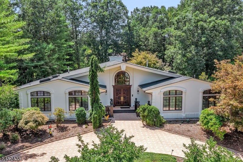 8 Driftwood Drive