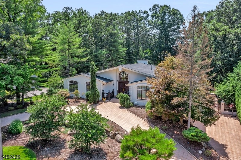8 Driftwood Drive