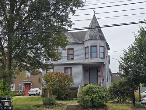 52 Trinity St Newton Town NJ 07860