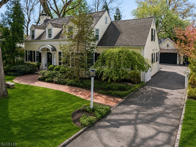 307 FOREST DRIVE SOUTH