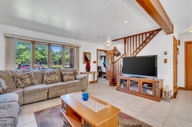 357 Edgewood Rd