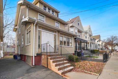 33 Becker Ter Irvington Twp. NJ 07111