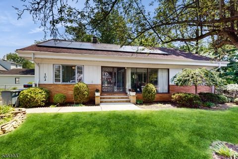 102 Overlook Ave North Haledon Boro NJ 07508