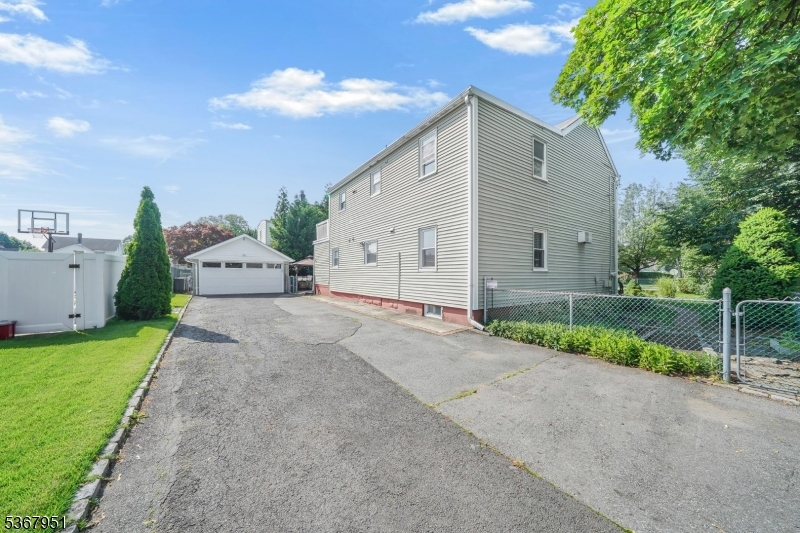 79 Newark Ave