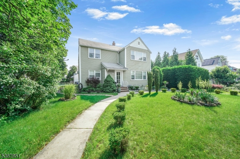 79 Newark Ave