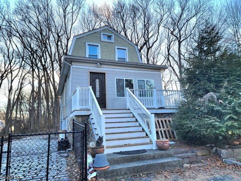 906 Center St Scotch Plains Twp. NJ 07076