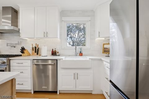 Photo of 730 Wingate Dr, Bridgewater, NJ 08807 (MLS # 3994492)