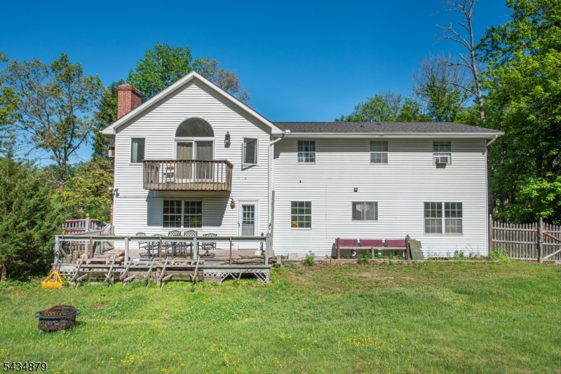 54 Stony Brook Rd