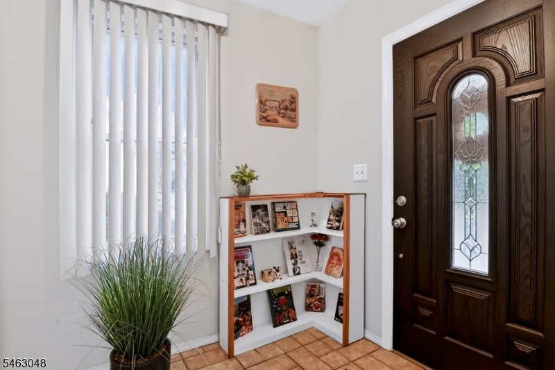 60 W Sumner Ave