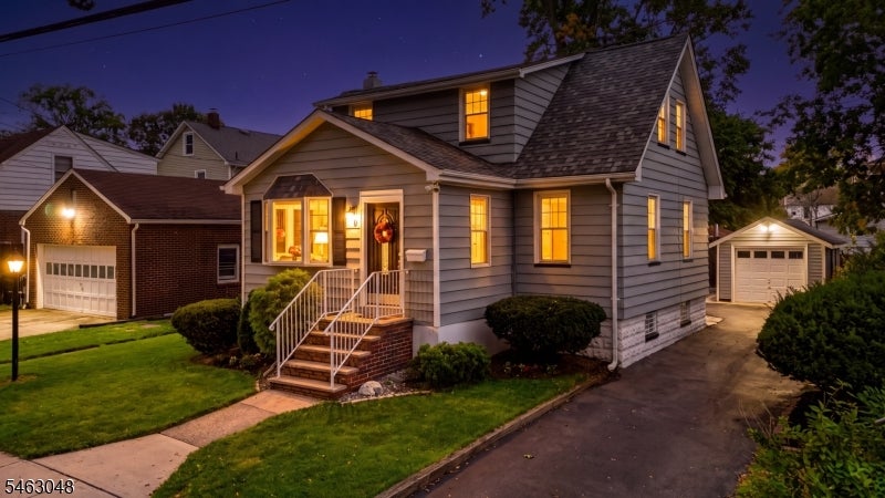 60 W Sumner Ave