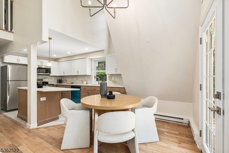 51 Scenic Dr