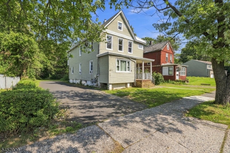 406 Saddle River Rd 2